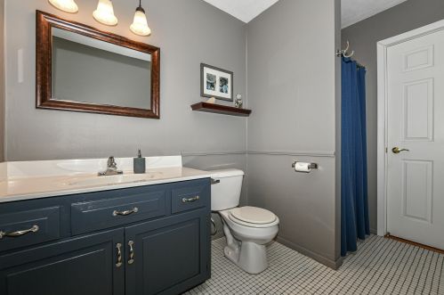 4380 Woodsview Ct, Waukesha WI  53146-3645 exterior