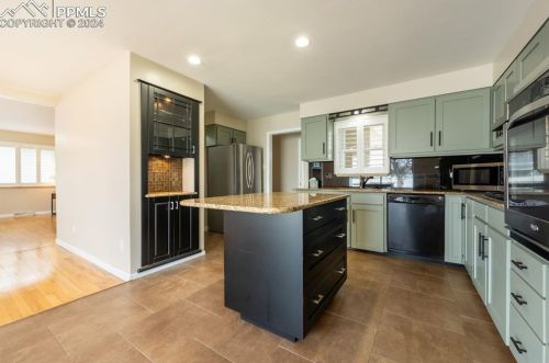 69 Amherst Ave, Pueblo CO  81005-1624 exterior