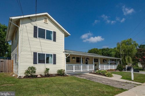 13600 Regency Ct, Woodbridge, VA 22191-1315
