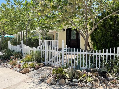 4454 Strong St, Riverside, CA 92501-1759