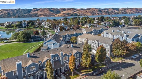 254 E St, Benicia CA  94510-3274 exterior