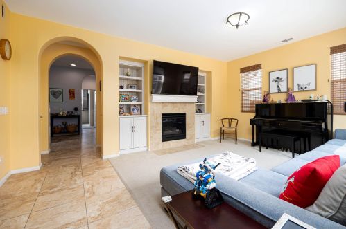 13477 Sydney Rae Pl, San Diego, CA 92129-5706