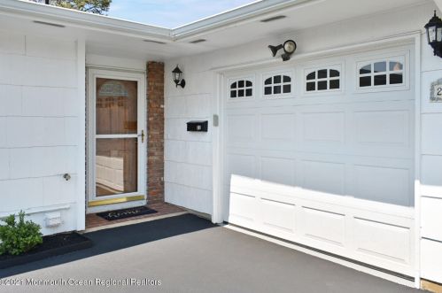 22 Phillips Rd, Bricktown NJ  08724-2441 exterior