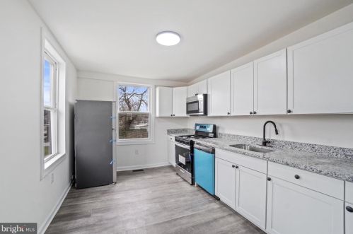 104 High St, Red Lion PA  17356-1606 exterior