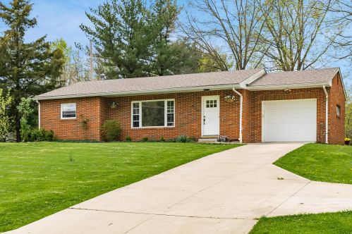 531 Walnut St, Galena, OH 43021-9472