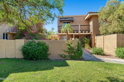 10430 10th Pl, Phoenix, AZ 85020-8526