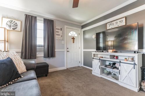 1602 Mccay Ave, Boothwyn PA 19061-3447 exterior