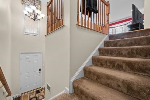 126 Chapel Harbor Dr, Pittsburgh, PA 15238-3154