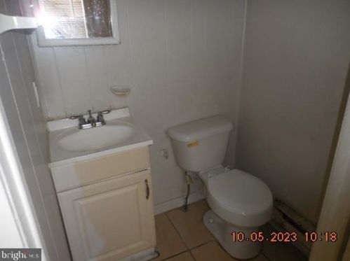 233 Dupont St, Wilmington DE  19805-3555 exterior