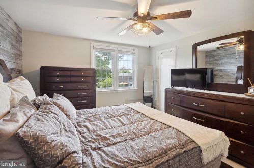 255 Spruce St, Manor PA 19036-1021 exterior