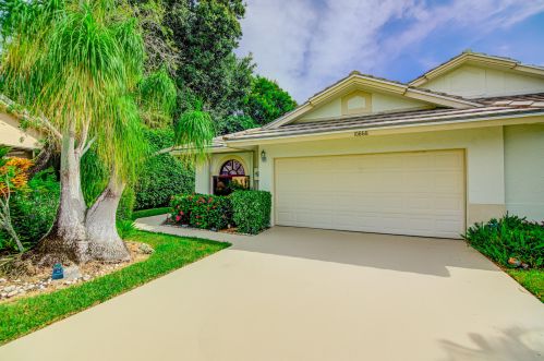 10868 Stafford Cir, Boynton Beach, FL 33436-4845