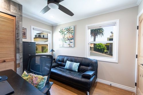 806 Vincent St, Redondo Beach, CA 90277-3235