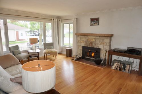 3649 Clement Ave, Milwaukee, WI 53207-3556