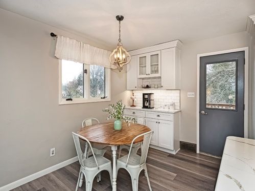 119 Alcott Dr, Sewickley PA  15143-9527 exterior