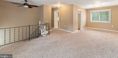 36657 Main St, Purcellville, VA 20132-3522
