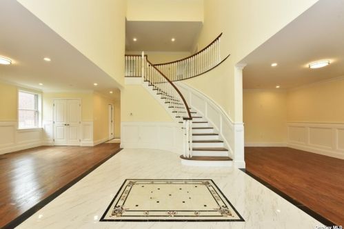 19314 Salerno Ave, Jamaica, NY 11423-1248