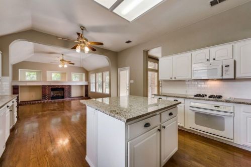 3712 Longhorn Dr, Denton TX  76210 exterior