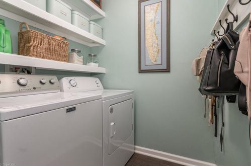 2704 Bardwell Rd, Greensboro NC  27410-8259 exterior