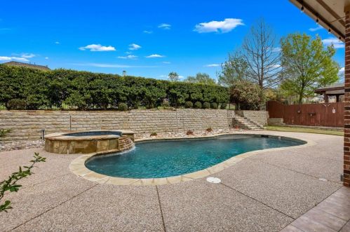 2808 Pasadena Pl, Lewisville TX  75022-5150 exterior