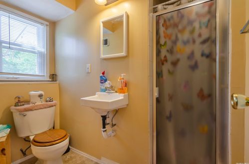 3 Jay Rd, South Setauket NY  11720-2727 exterior