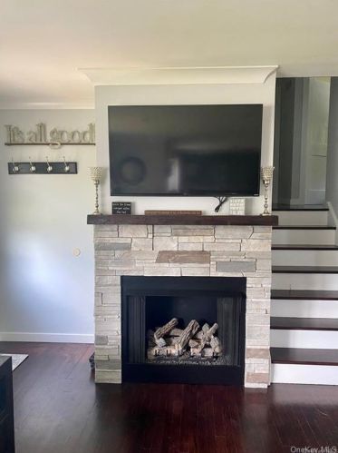 99 Bailey Rd, Montgomery NY  12549-2106 exterior