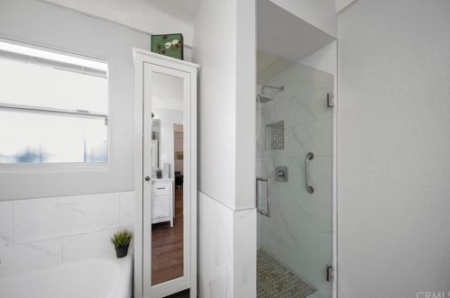 2111 Eucalyptus Ave, Long Beach CA  90806-4518 exterior
