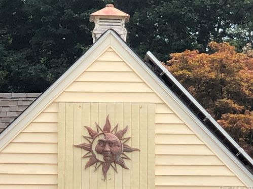 3 Hiram Ln, Bloomfield CT  06002-1224 exterior