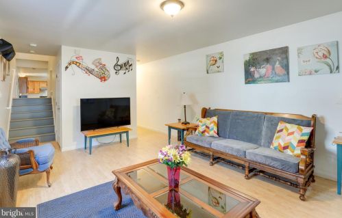 14 Race St, Trenton NJ  08638-4220 exterior