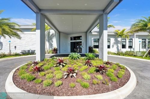 6625 Oriole Blvd, Delray Beach FL  33446-1315 exterior