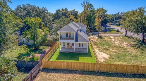 908 Yonge St, Pensacola, FL 32503-1655