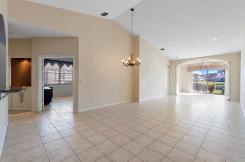 10593 Royal Caribbean Cir, Boynton Beach, FL 33437-4285