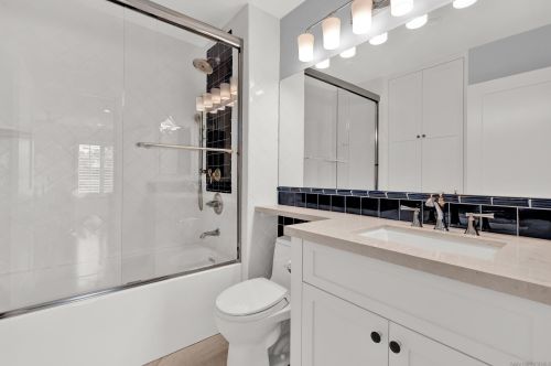 3912 Caminito Del Mar Cv, San Diego CA 92130-2519 exterior