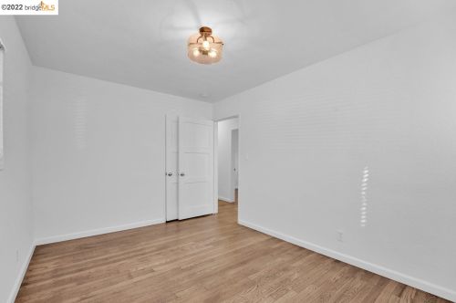 16032 Via Descanso, San Lorenzo CA  94580-2412 exterior