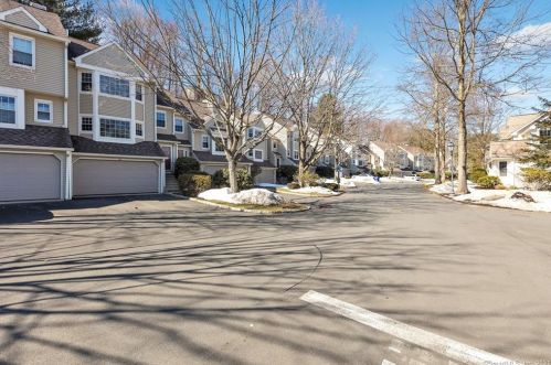 147 Governor Trumbull Way, Bridgeport, CT 06611-5606