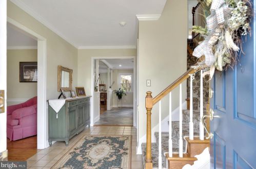 14 Lombardy Dr, Wilmington, DE 19803-3961