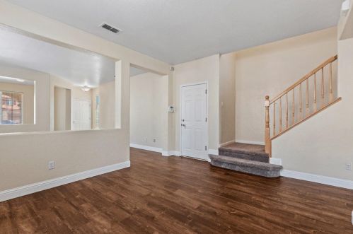 2228 Clock Tower Ct, Riverbank CA  95367-9427 exterior