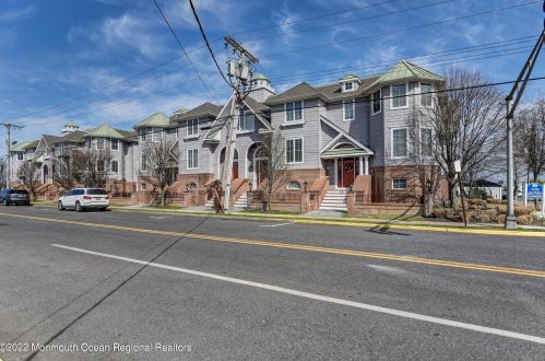 54 Baltimore Ave, Point Pleasant Beach, NJ 08742-2602