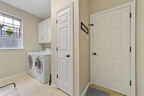 1811 Forest Meadow Ln, Richardson TX  75081-2166 exterior