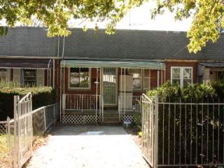 20942 45th Rd, Long Island City, NY 11361