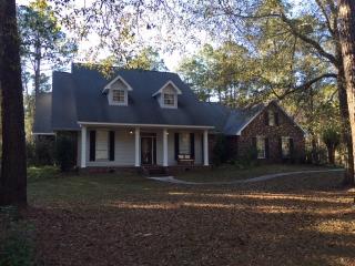 531 Normandy Dr, Uneedus, LA 70437-5601