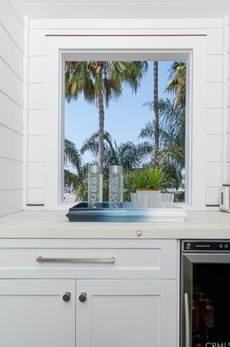 126 Ruby Ave, Newport Beach CA  92662-1126 exterior