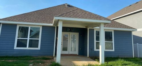 9008 Cranston Ct, Aubrey TX  76227-5800 exterior