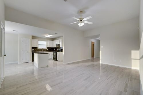 2709 Marlin Dr, Texas City, TX 77591-9300