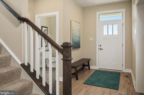 4408 Grandview Rd, Hanover, PA 17331-9753