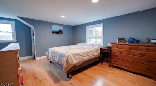 404 Quakertown Rd, Flemington NJ  08822-5610 exterior