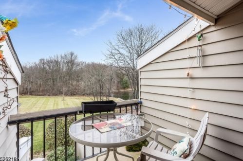 51 Slope, Clinton NJ 08809-1134 exterior