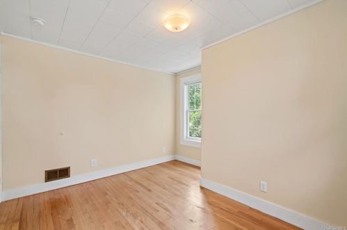 2450 State Route 208, Walden NY  12586-2801 exterior