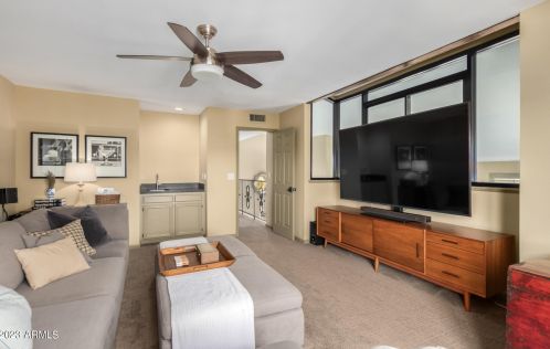 11039 11th St, Phoenix AZ  85020-5852 exterior