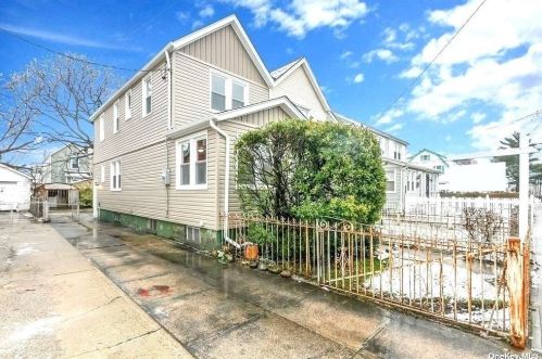 117-25 202nd St, Jamaica, NY 11412-1607