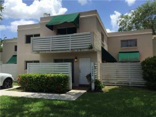 14385 98th Ter, Miami, FL 33186-8833